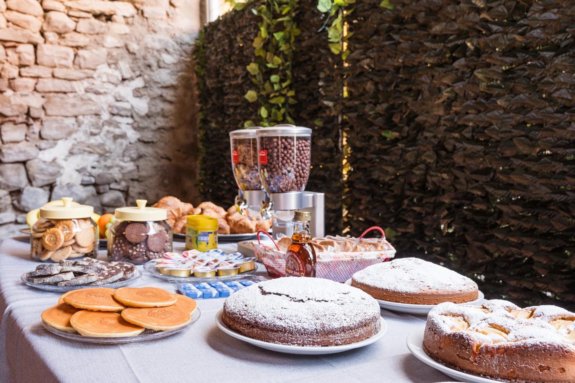 B&B La Corte And Home Restaurant - Free Parking - 10 Minutes To The Lake And Centre Como Luaran gambar