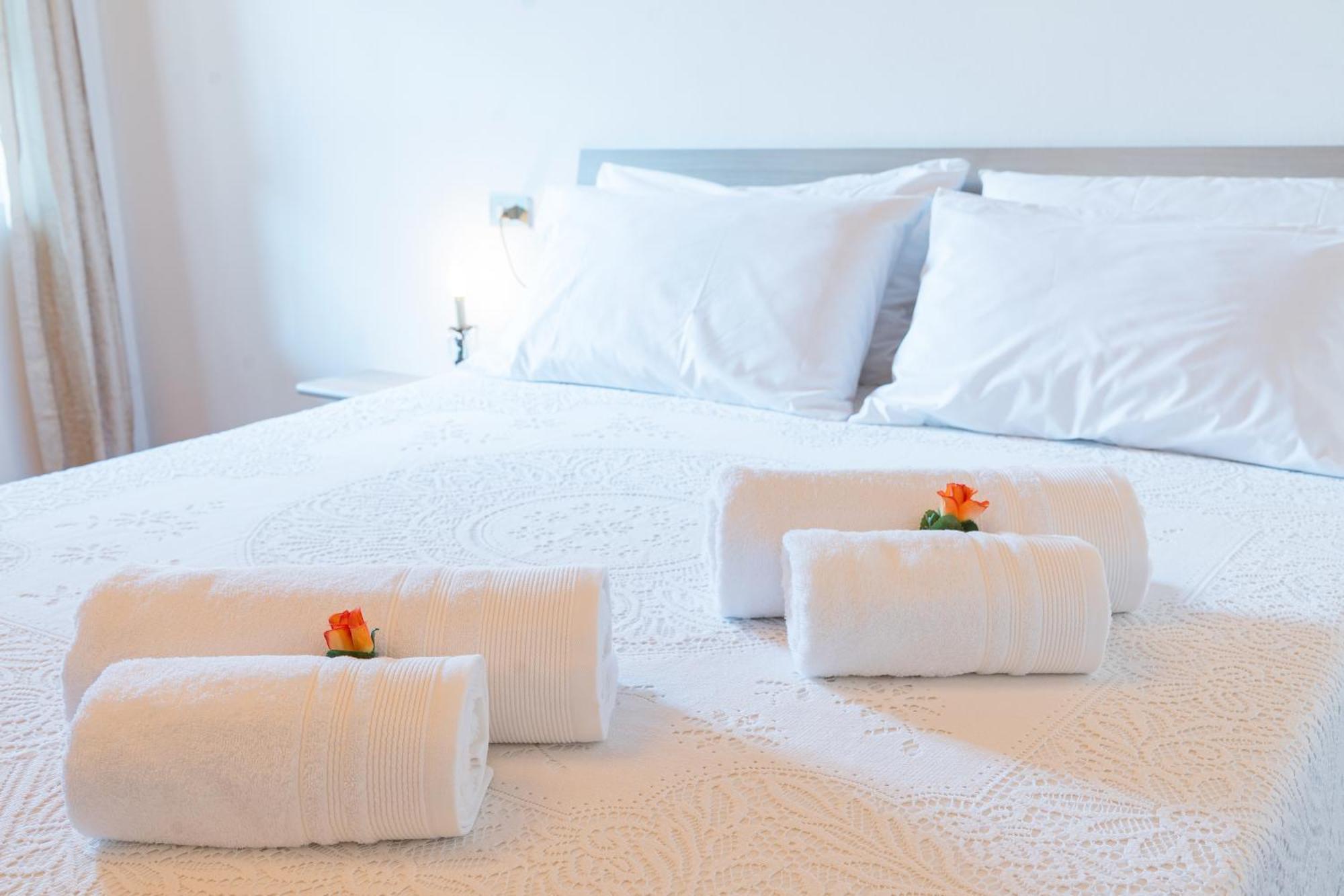 B&B La Corte And Home Restaurant - Free Parking - 10 Minutes To The Lake And Centre Como Luaran gambar