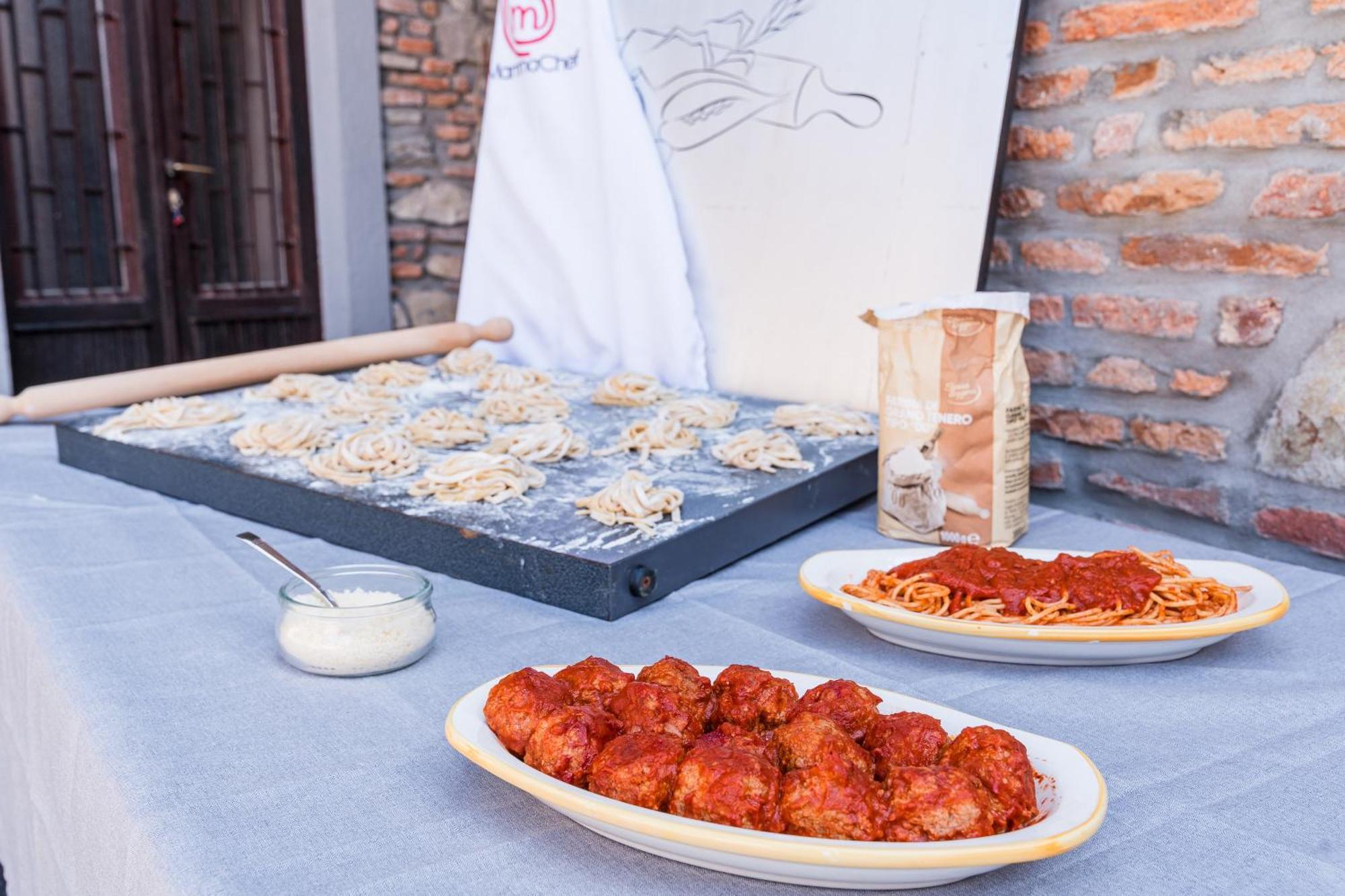 B&B La Corte And Home Restaurant - Free Parking - 10 Minutes To The Lake And Centre Como Luaran gambar