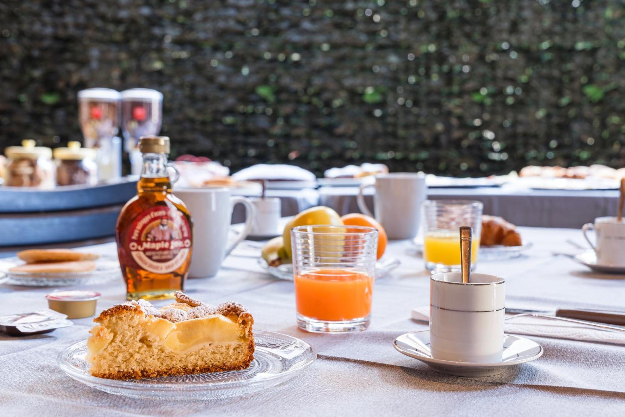 B&B La Corte And Home Restaurant - Free Parking - 10 Minutes To The Lake And Centre Como Luaran gambar