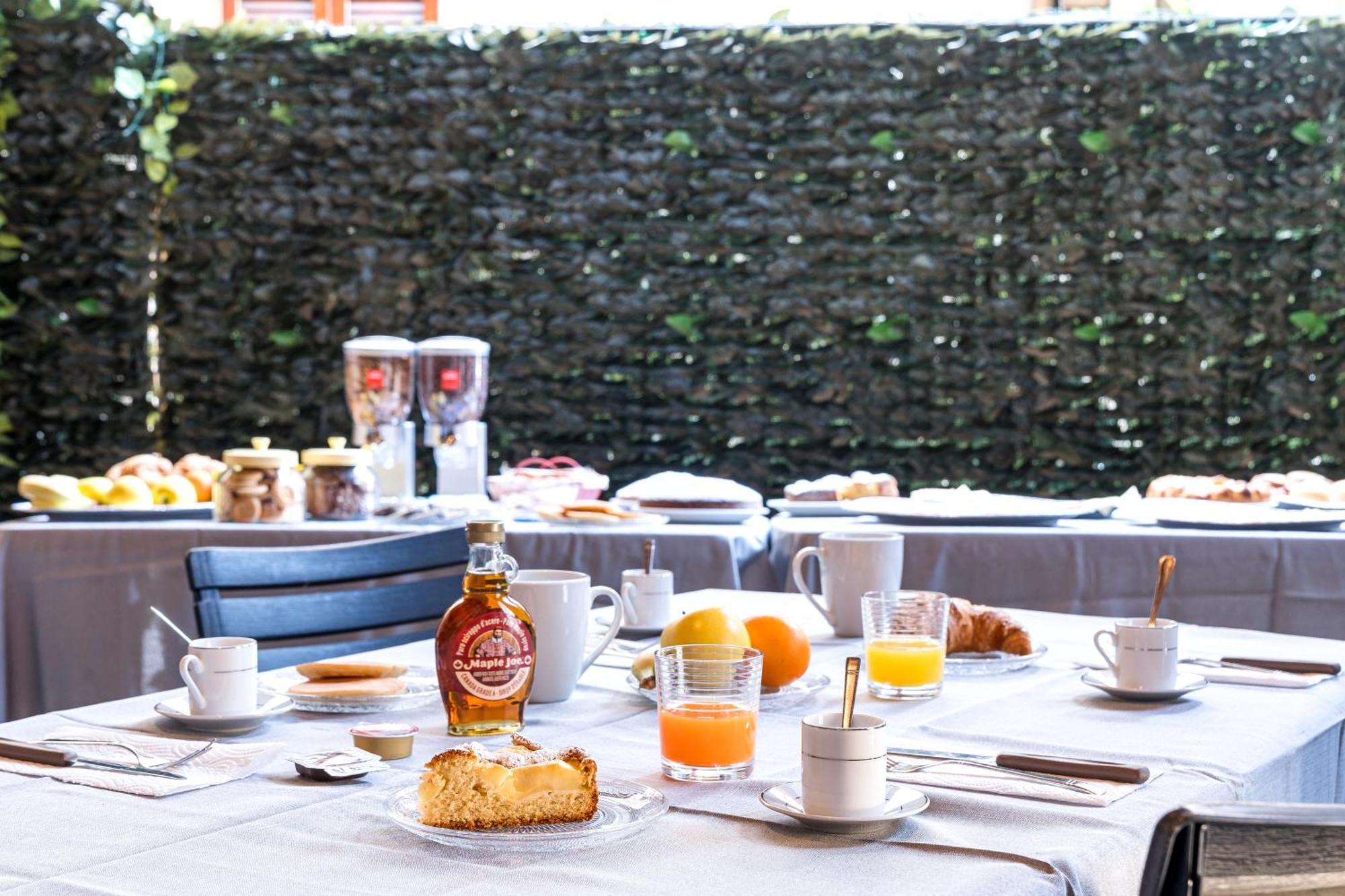 B&B La Corte And Home Restaurant - Free Parking - 10 Minutes To The Lake And Centre Como Luaran gambar