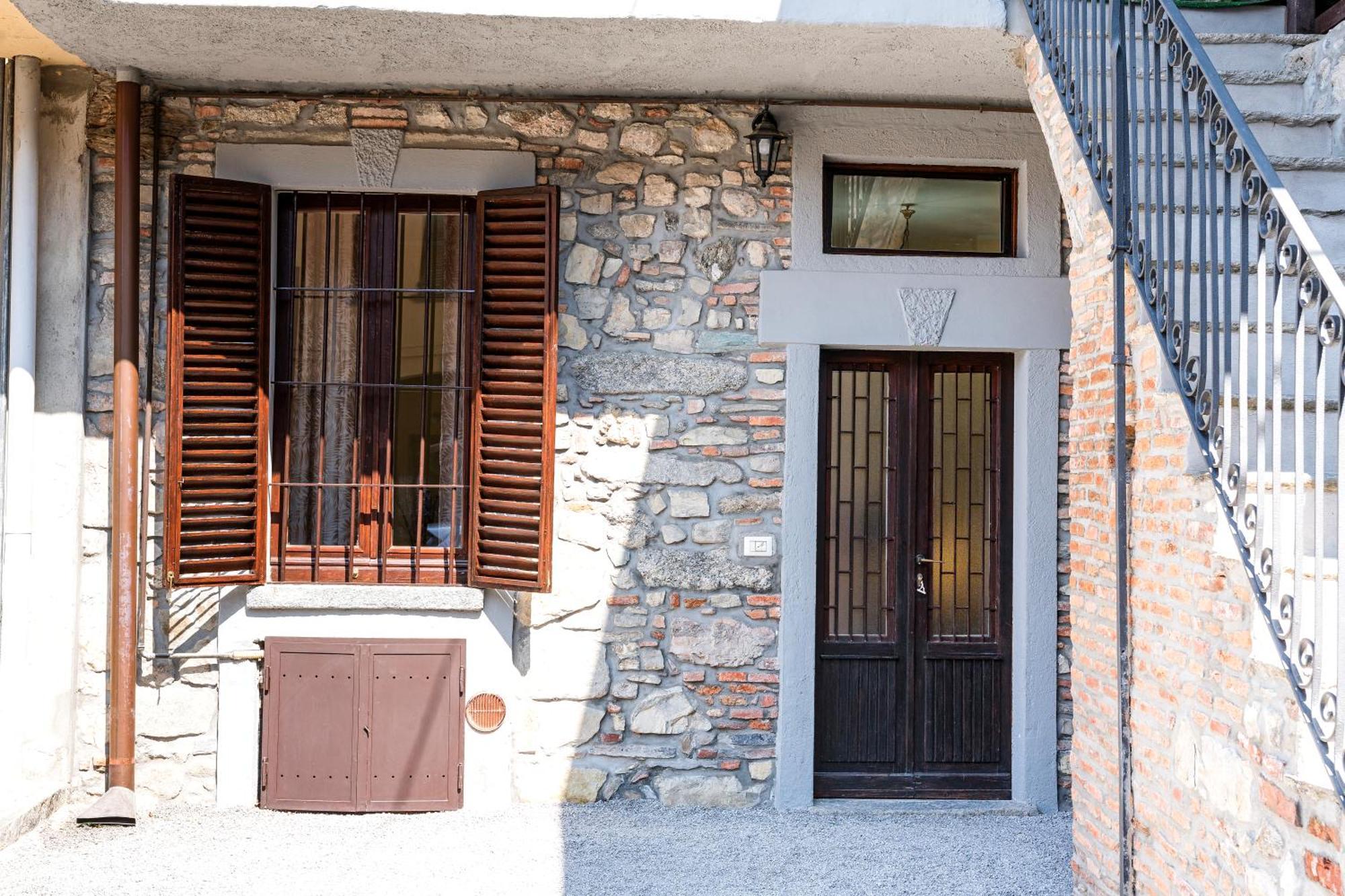 B&B La Corte And Home Restaurant - Free Parking - 10 Minutes To The Lake And Centre Como Luaran gambar